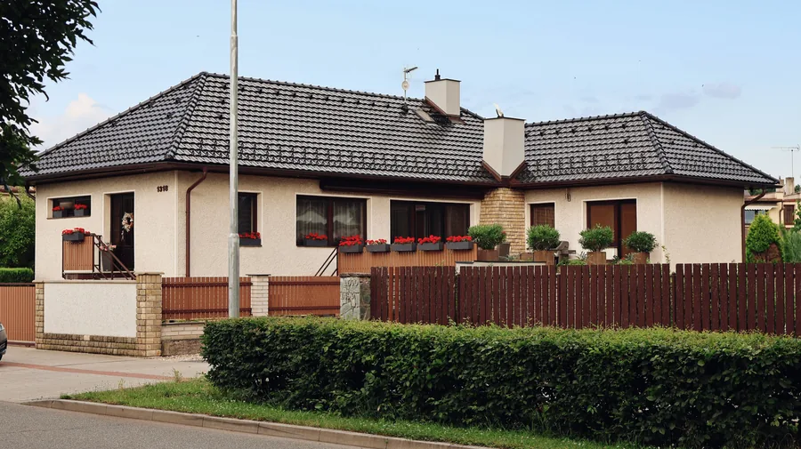 A tidy home frontage with mature planting